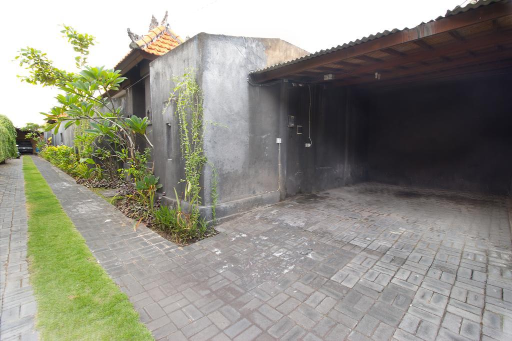 Transera Kirana Villas Seminyak Seminyak (Bali) Exterior photo